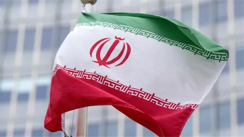 علم إيران