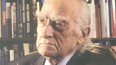 بعد وفاته عن عمر 100 عام.. ماذا تعرف عن الفيلسوف مراد وهبة