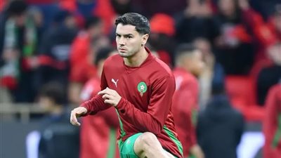 أشرف حكيمي يقود هجوم المغرب أمام البرازيل في كأس العالم 