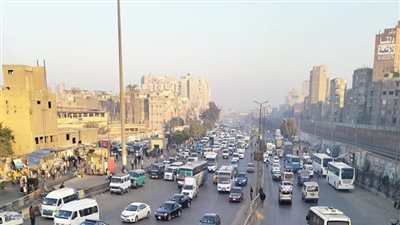 النشرة المرورية.. سيولة بحركة سير السيارات في شوارع القاهرة والجيزة