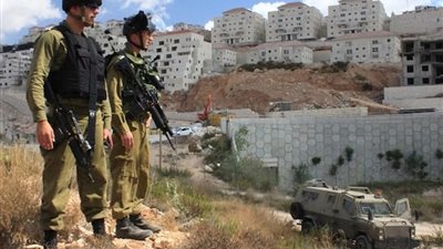 الاحتلال يعتقل 60 مواطنا فلسطينيا من مخيم قلنديا