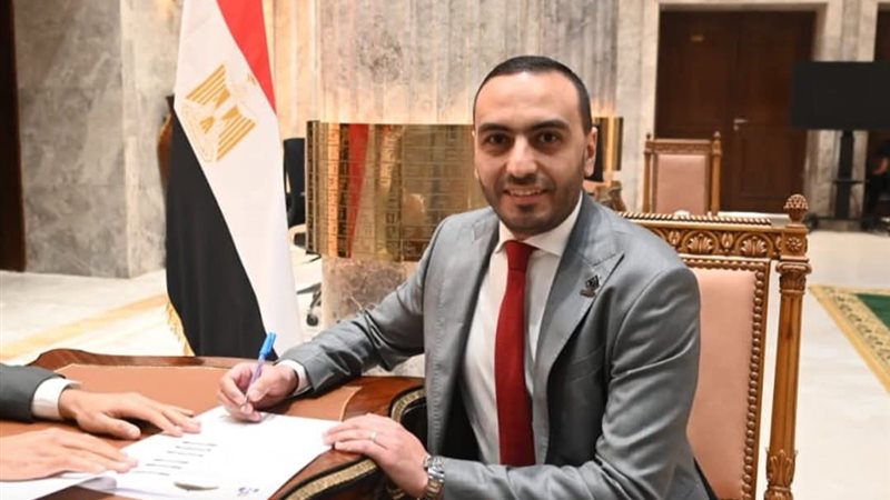 النائب محمد تيسير