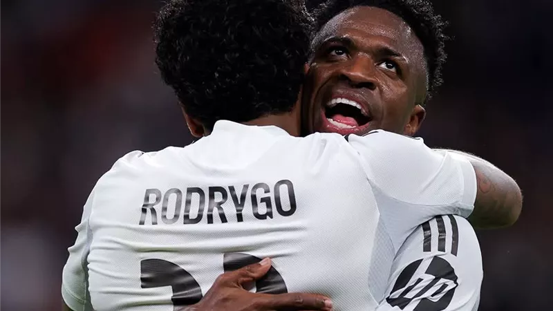 فينيسيوس جونيور يقود هجوم ريال مدريد أمام أتليتكو في كأس السوبر الإسباني 