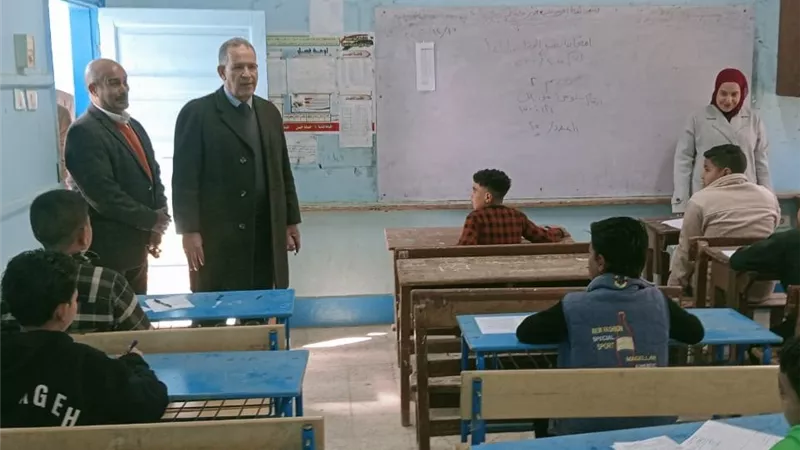 وكيل تعليم أسيوط يتابع امتحانات صفوف النقل للفصل الدراسى الأول ب6 مدارس بساحل سليم