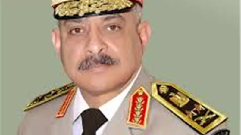 وزير الدفاع يتقدم بالتهاني للبابا تواضروس الثانى بمناسبة عيد الميلاد المجيد 