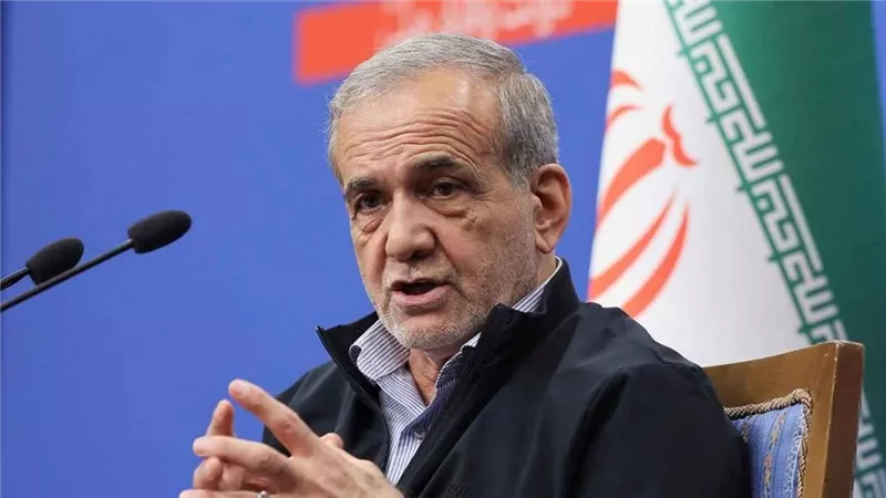 الرئيس الإيراني: العقيدة تمنعنا من السلاح النووي.. والأعداء فشلوا في إسقاط النظام بطهران