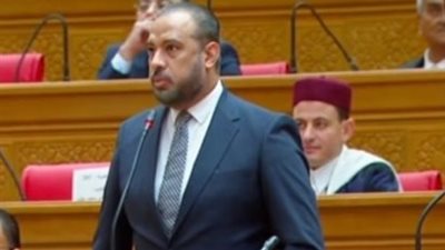 أحمد السبكي نائب الباجور يخطأ في اليمن الدستورية بالنواب