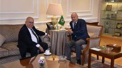 أبو الغيط يناقش مع المبعوث الأممي إلى السودان سبل إحلال السلام ووقف الحرب
