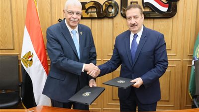 محافظ المنوفية يوقع بروتوكول تعاون مع جامعة المحافظة للإشراف الهندسي والاستشاري للمشروعات الخدمية 