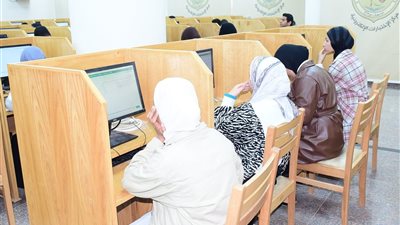 رئيس جامعة سوهاج الأهلية: امتحانات الترم الأول تسير دون رصد أي مشكلات أو معوقات