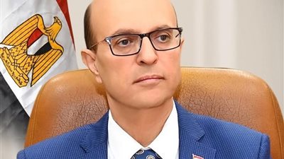 رئيس جامعة أسيوط يعلن حصول كلية الصيدلة على شهادتي الأيزو 