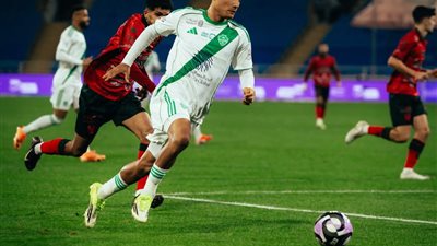 دوري روشن.. الأهلي السعودي يفوز على الخلود بهدف نظيف 