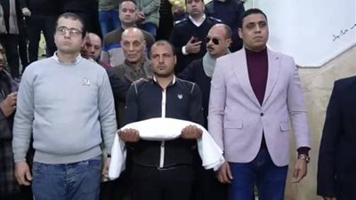 الكفن ينهي سلسال الدم بين عائلتين بالمنيا.. إيه الحكاية؟