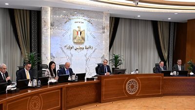 رئيس الوزراء يترأس الاجتماع الأول للجنة العليا للذهب