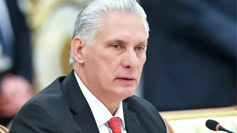 رئيس كوبا ينفي وجود محادثات مع واشنطن وسط تصعيد أمريكي