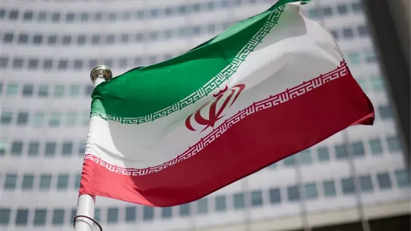 إيران