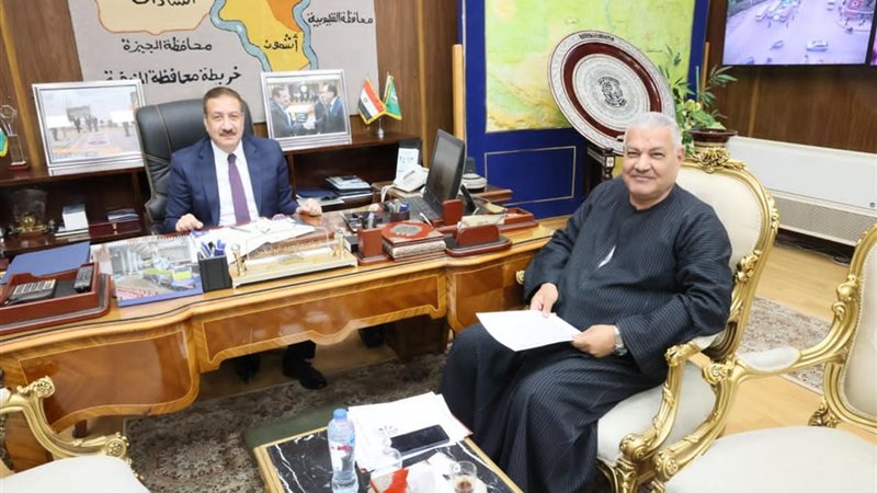 اثناء الاجتماع مع