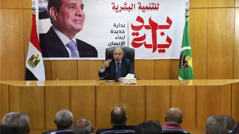 120 ألف طالب وطالبة يؤدون الامتحانات بنظام البوكليت داخل 505 لجان بالمنيا  