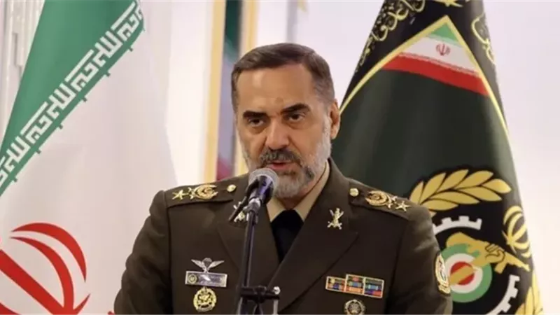 وزير الدفاع الإيراني