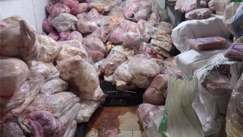 ضبط 3 طن ونصف لحوم غير صالحة.. و100 أسطوانة غاز محظور تداولها بالمنوفية 