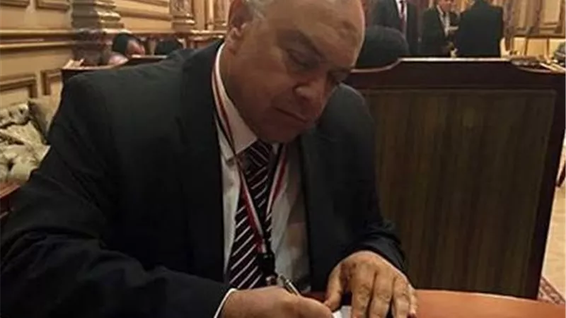 محمد عبد الرازق رئيساً للجنة النقل والمواصلات وخالد شلبي ومحمد مصيلحي وكيلين واحمد الدربي أمينا للسر