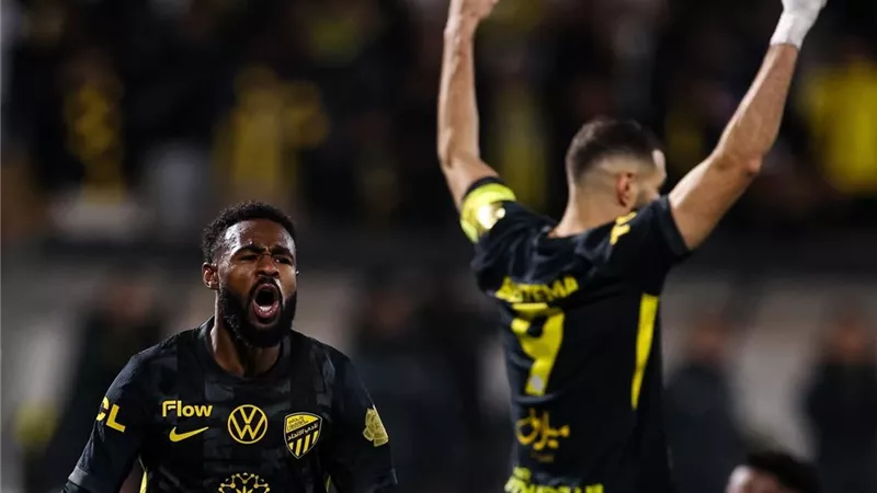كريم بنزيما يقود تشكيل الاتحاد أمام القادسية في دوري روشن 