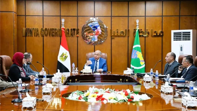محافظ المنيا: وهيئة إنقاذ الطفولة الدولية تجاوزت الأطر التقليدية 
