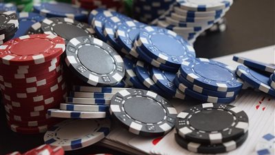 الترفيه الرقمي في العالم العربي: كيف تغيّرت اهتمامات المستخدمين مع تطور الإنترنت؟