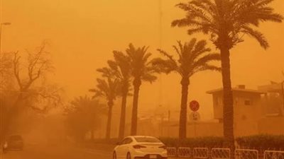عاصفة رملية تضرب البلاد وتنشر موجة صقيع رغم الشمس المختبئة 