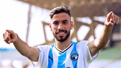 رسميا.. بيراميدز يعلن التعاقد مع ناصر ماهر