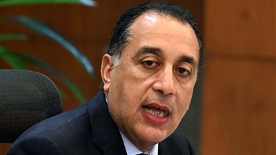 رئيس الوزراء يطمئن على الحالة الصحية لقداسة البابا تواضروس الثاني
