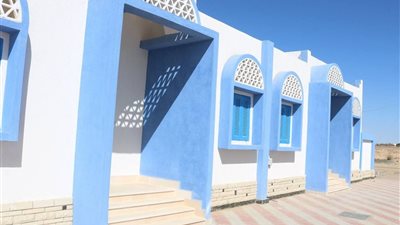محافظ الجيزة: 50 بيتًا بدويًا بقرية القصر لمواطني الواحات البحرية