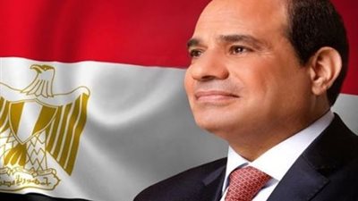 الرئيس السيسي يجرى حوارًا مع طلبة الأكاديمية العسكرية أثناء تناوله وجبة الإفطار معهم