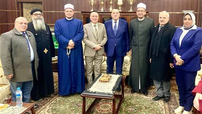 وفد من بيت العائلة المصرية يقدم التهنئة لمدير أمن كفرالشيخ بمناسبة عيد الشرطة 