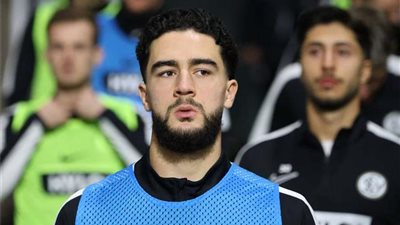 على طريقة وسام أبو علي.. اﻷهلي يقترب من التعاقد مع المهاجم الفلسطيني محمد محمود  