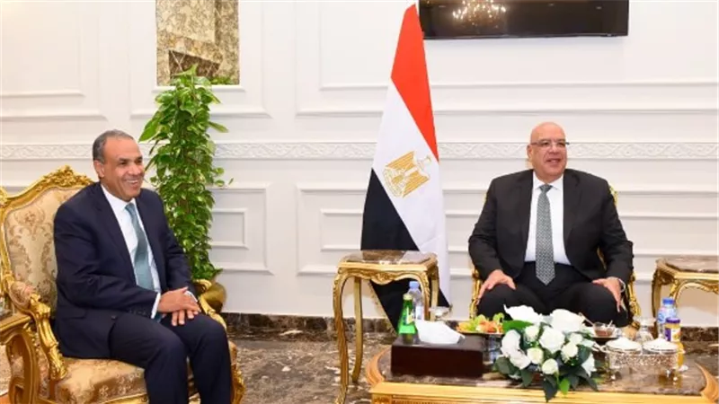 وزير الخارجية يبحث مع رئيس مجلس النواب تعزيز التعاون البرلماني ودعم المصريين بالخارج