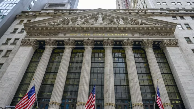 بسبب ترامب.. سوق الأسهم الأمريكية تخسر 1.4 تريليون دولار خلال 24 ساعة