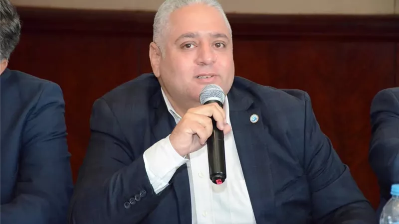 عضو بالصيادلة العرب:هيئة الدواء عادت خطوة إلى الوراء لتُصحّح مسارًا بدأ بخطأ