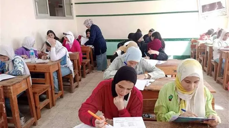 هل الترقي الوظيفي هو المذنب الحقيقي في امتحانات الشهادة الاعدادية ؟