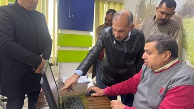  رئيس شركة المياه يتفقد مركز خدمة المواطنين ويستمع اليهم ويكلف بحل مشاكلهم