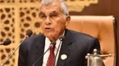 رئيس الشيوخ يصدر أول تنبيه لائحي: التلاوة أثناء الجلسات مقيدة باللائحة