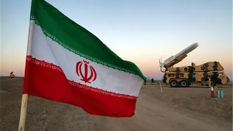 إيران