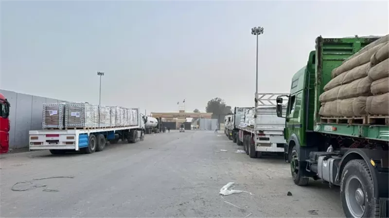 شاحنات المساعدات