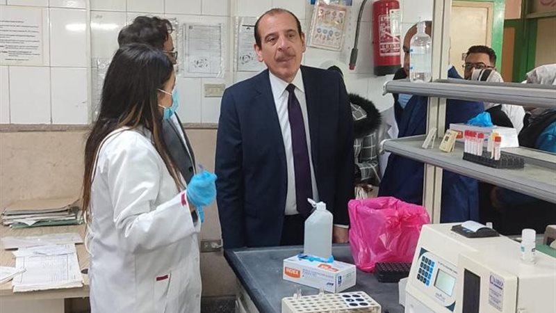 الدكتور عمرو قنديل