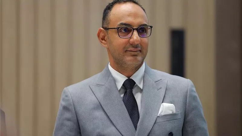 بعد كسر حاجز 5000 دولار.. الذهب يواصل الصعود عالميًا ويشعل الأسعار محليًا