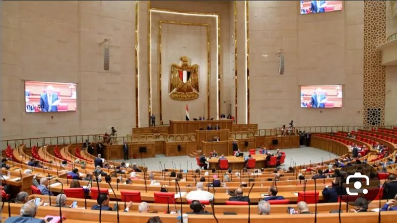 رئيس النواب يعلن سحب الحكومة لمشروع تعديل قانون المرور