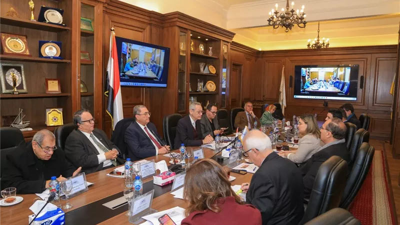 «رجال أعمال إسكندرية» والملحق التجاري التركي يبحثان فرص التعاون