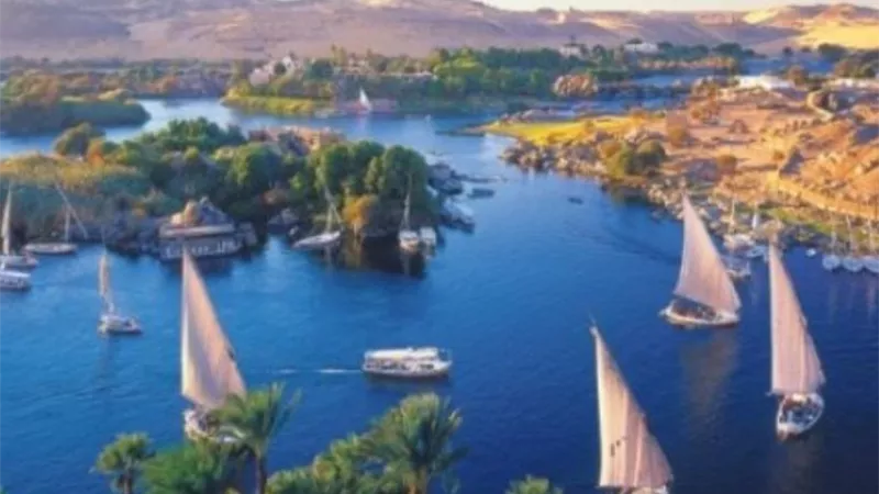 فوز مدينة أسوان بجائزة مدينة العام السياحية