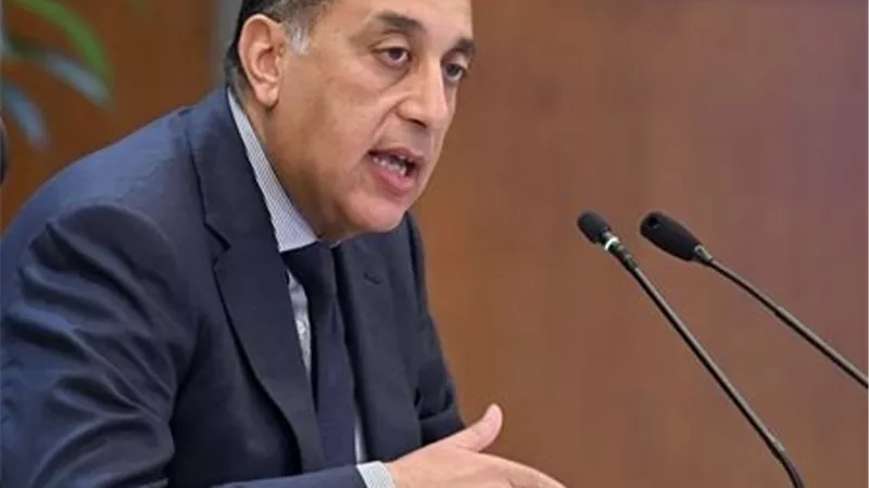حكومة جديدة خلال أيام.. مدبولي يبدأ لقاءات اختيار الوزراء