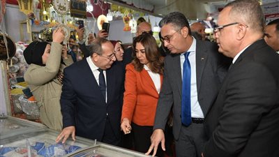 وزيرا التموين والتنمية المحلية يفتتحان مشروعات تموينية وخدمية بالدقهلية